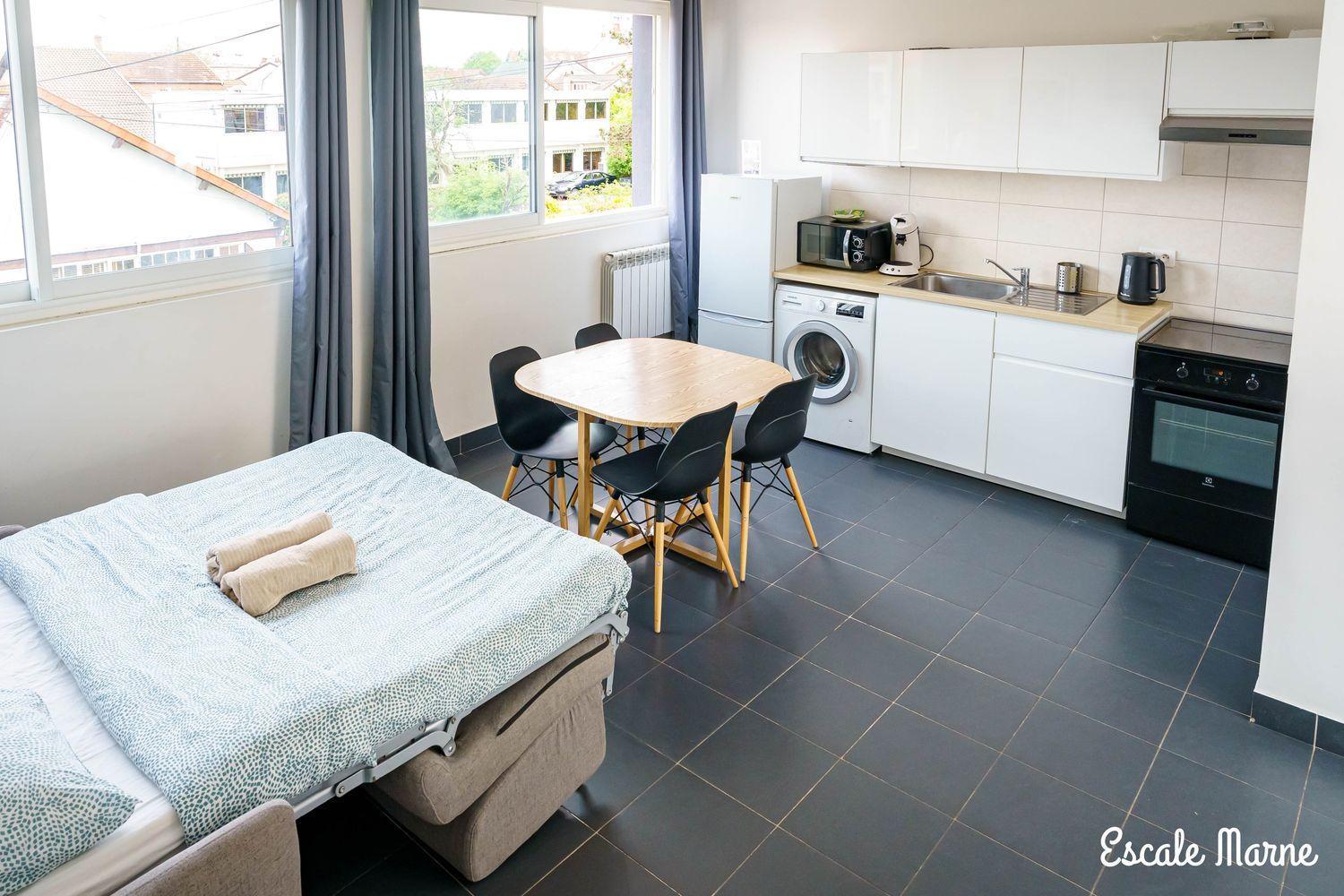 Escale-Marne Fr - 102 - Free Parking - Free Luggage Storage - All Equipped - Linen Included - Washing Machine - 10Mn Walk Metro 8 - Rer A - Panoramic View - From 1 To 4 Guests メゾン・アルフォール エクステリア 写真
